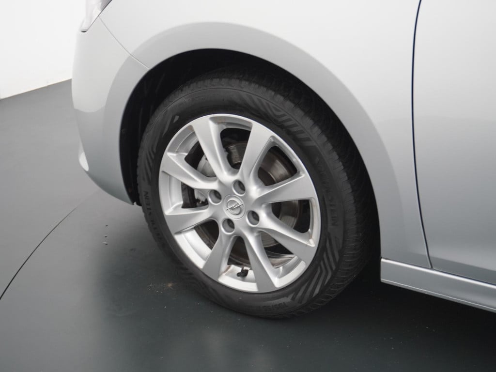 Opel Corsa 1.2 edition | navigatie | cruise control | lm velgen