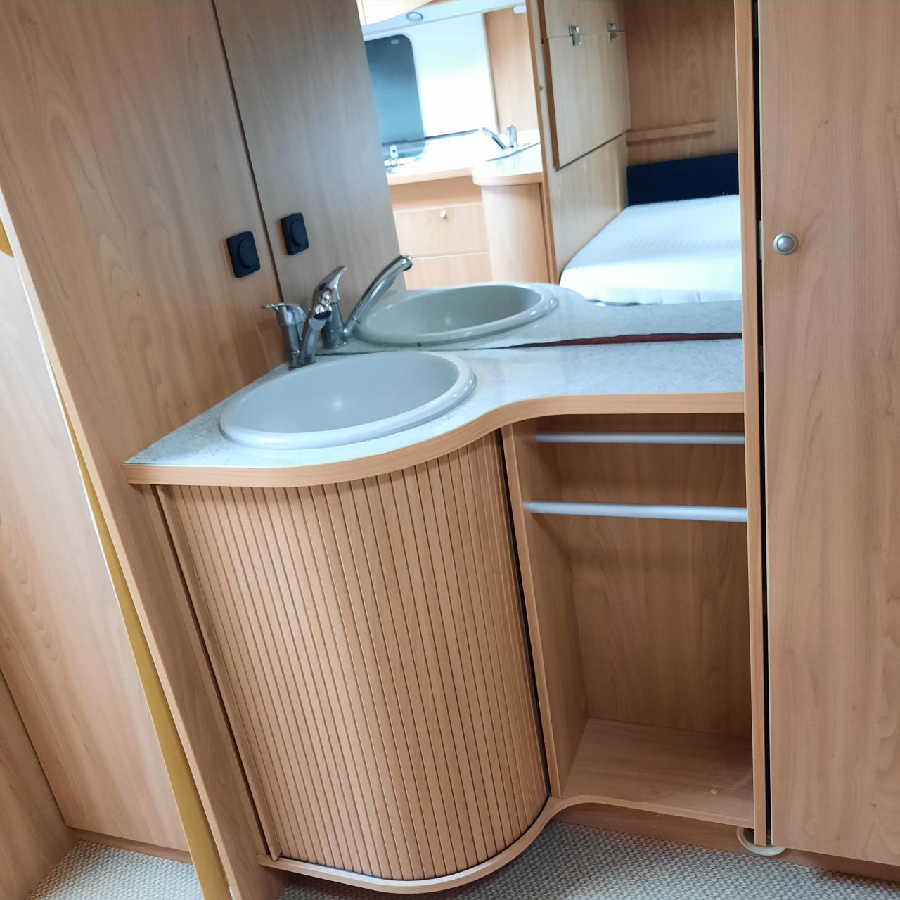 Burstner Ventana 500 TS met mover