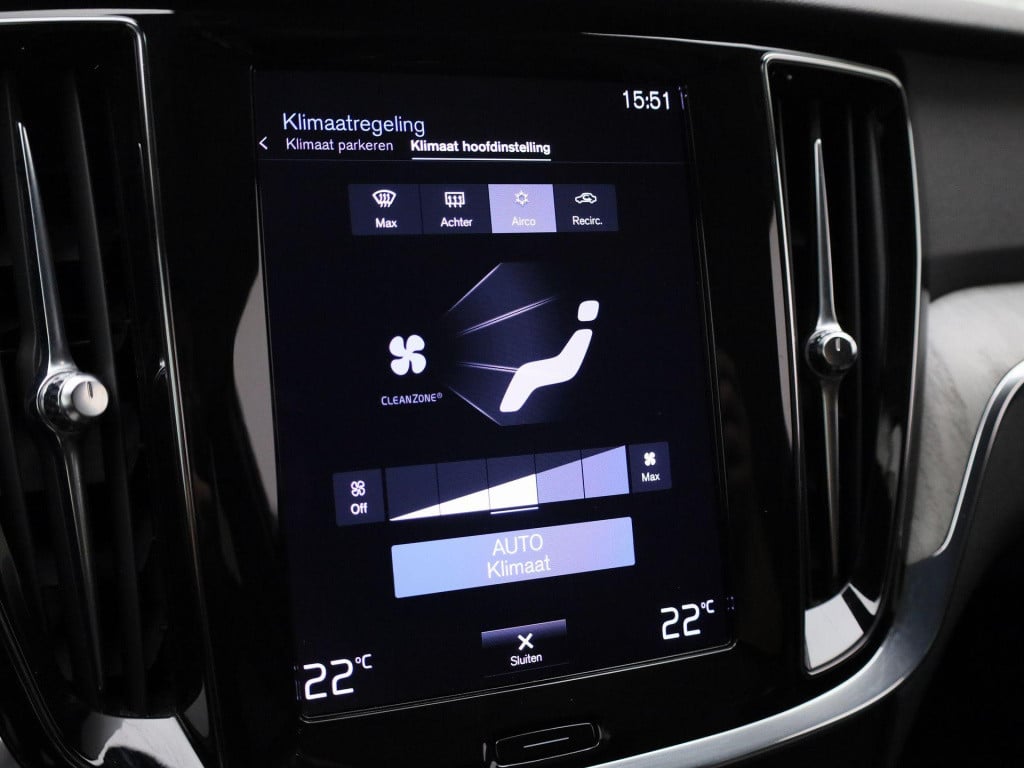 Volvo V60 2.0 t6 recharge awd inscription | automaat | lmv | trekhaak | led