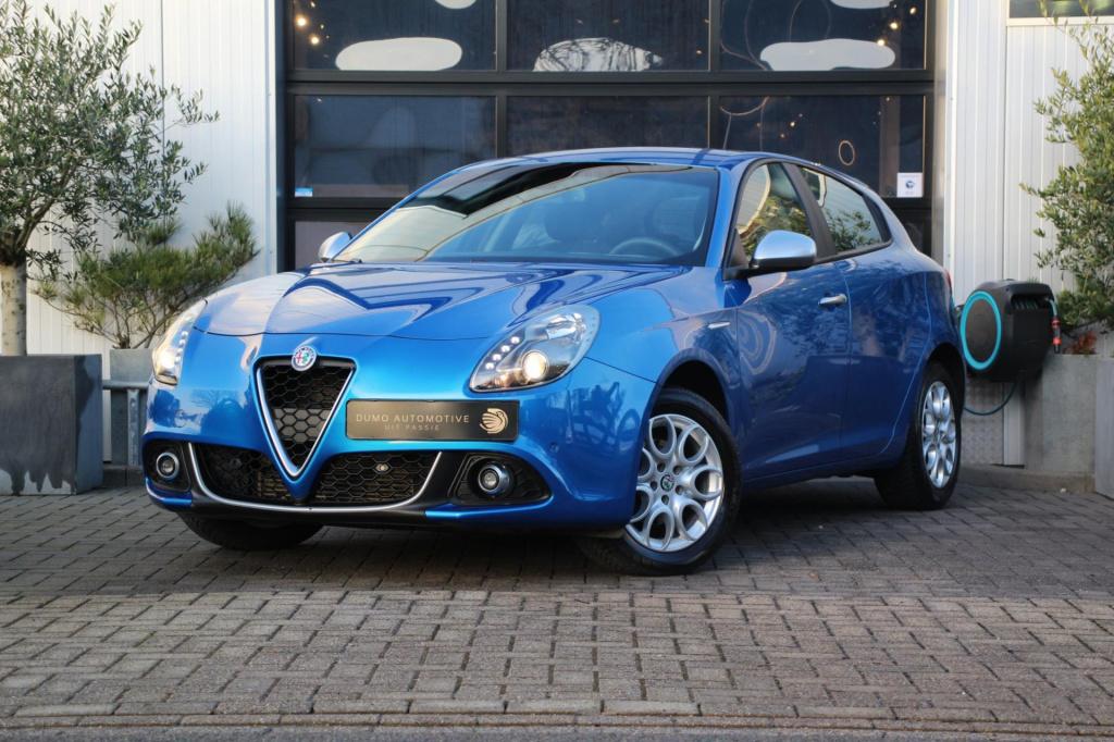 Alfa Romeo Giulietta 1.4 turbo super - blu misano - dab - navi - pdc - crui