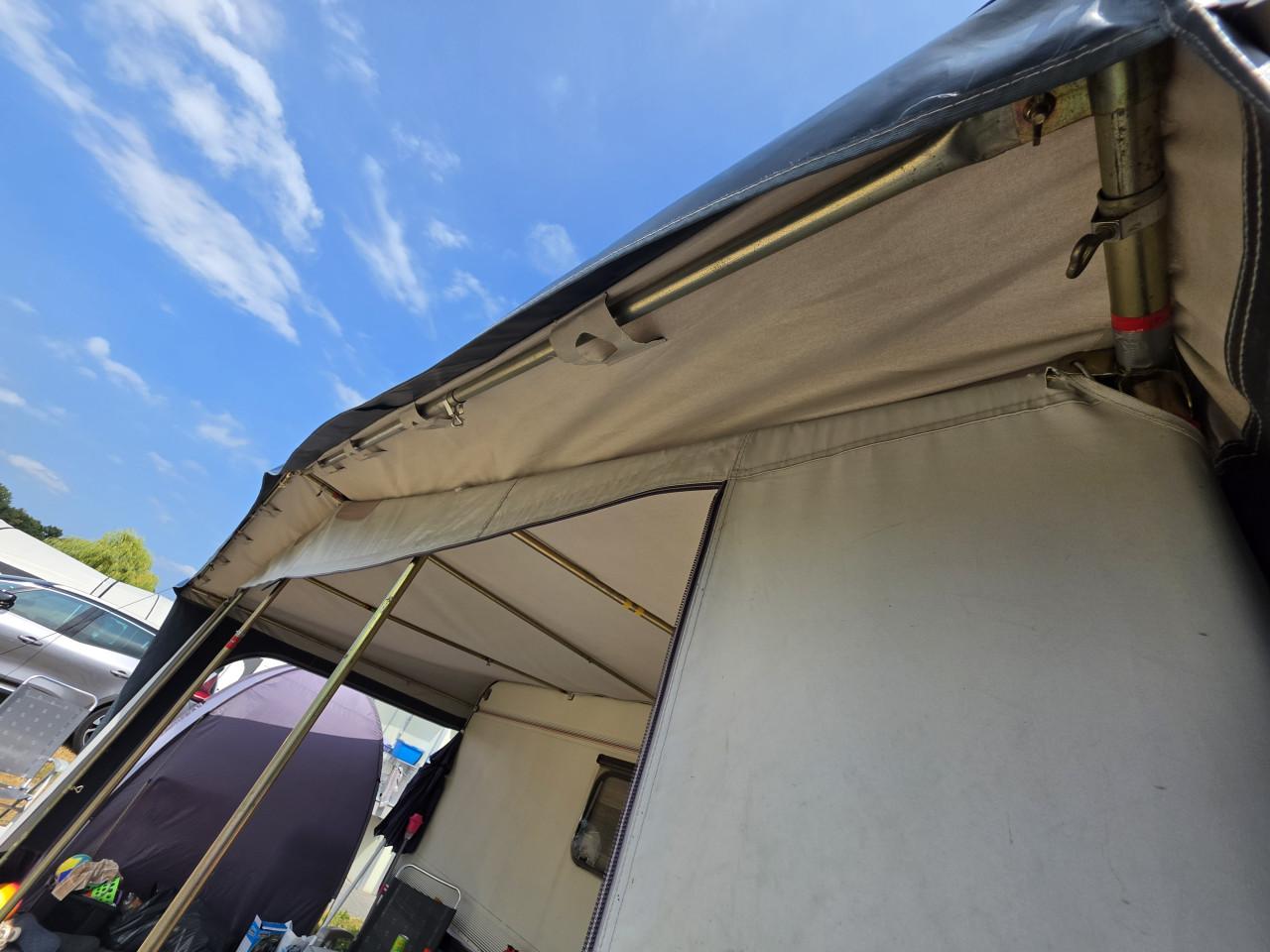 Voortentframe met verandastang