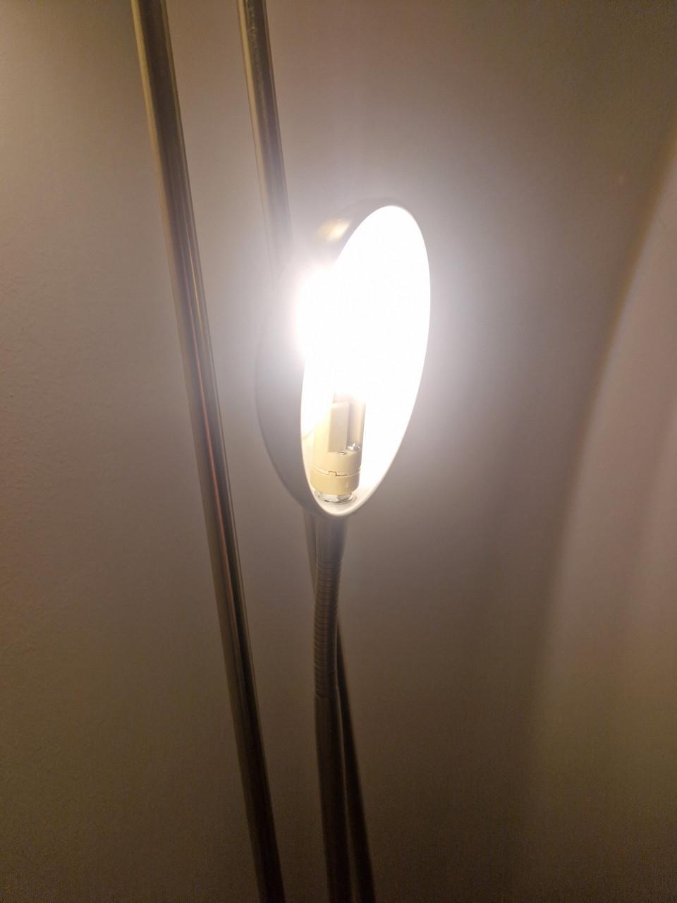 Goud kleurige lamp