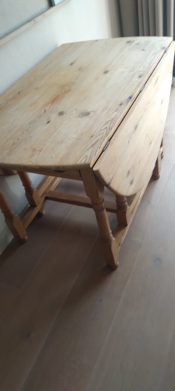 Eethoek Grenen blank hangoortafel