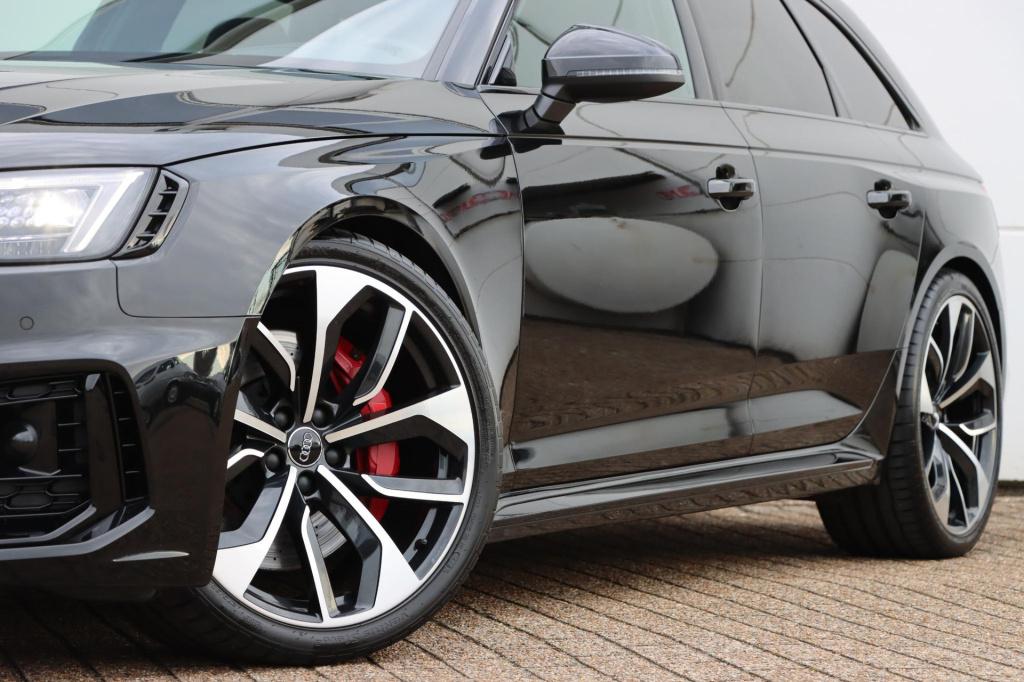 Audi Rs4 avant 2.9 tfsi quattro 450pk tiptronic