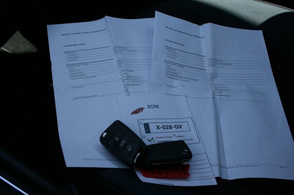 Seat Ateca 1.0 ecotsi style / navi / cruise / pdc