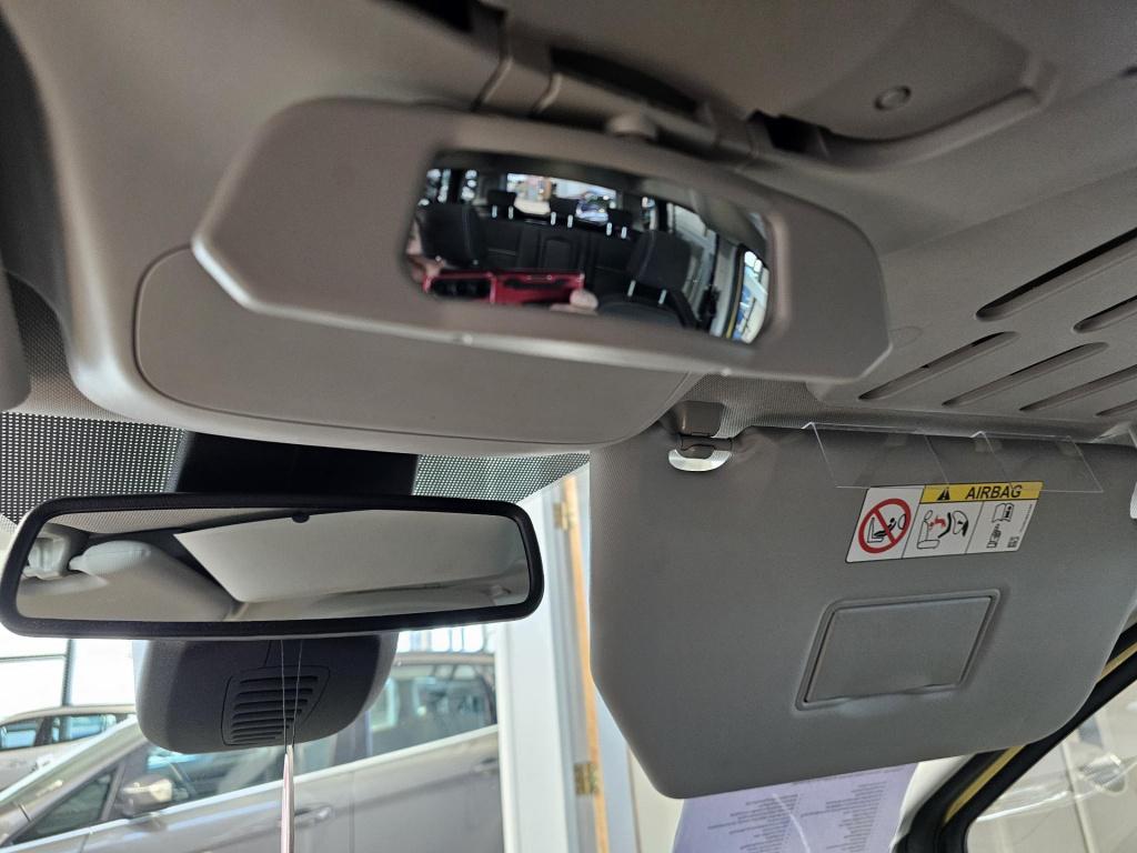 Ford Tourneo Connect compact 1.0 titanium