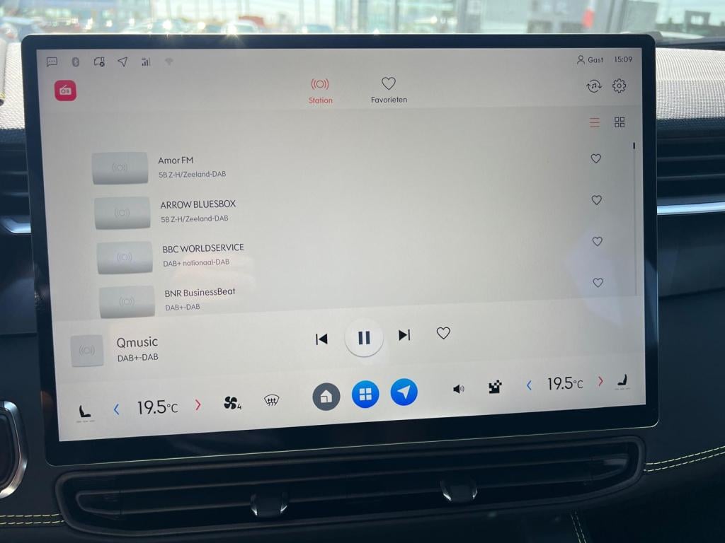 Lynk & Co 01 1.5 276pk phev 3dth core , trekhaak , carplay , adaptive cc ,