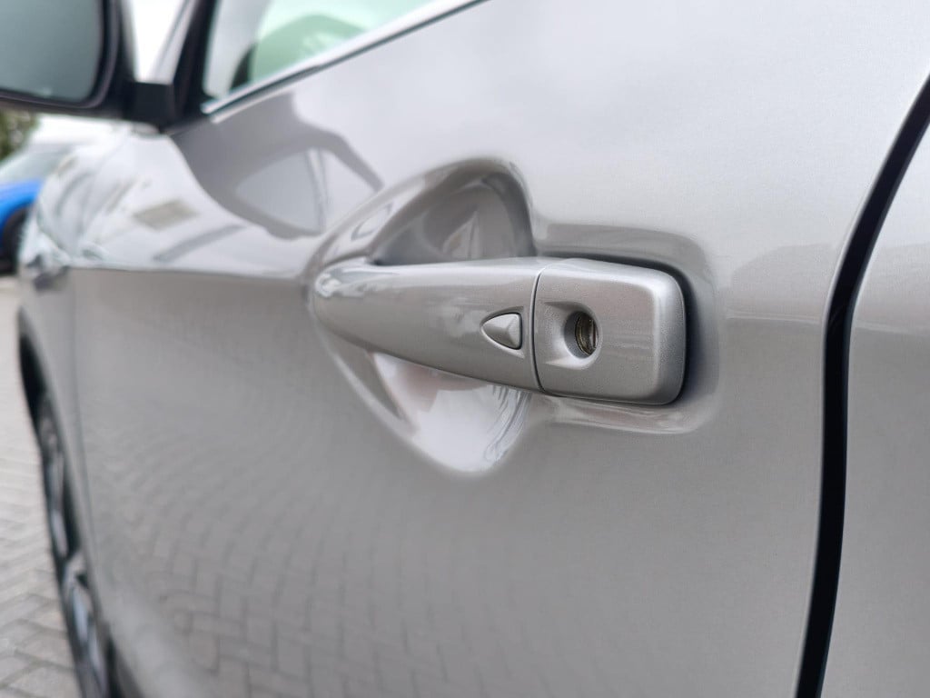 Nissan Qashqai 1.6 n-connecta