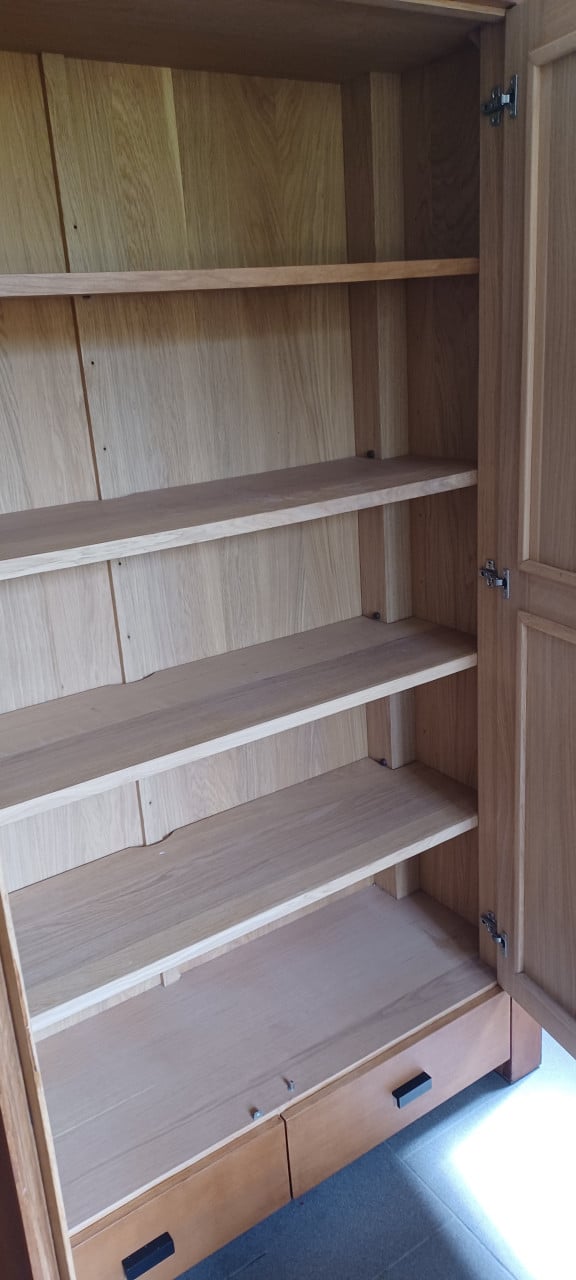 Eiken kast