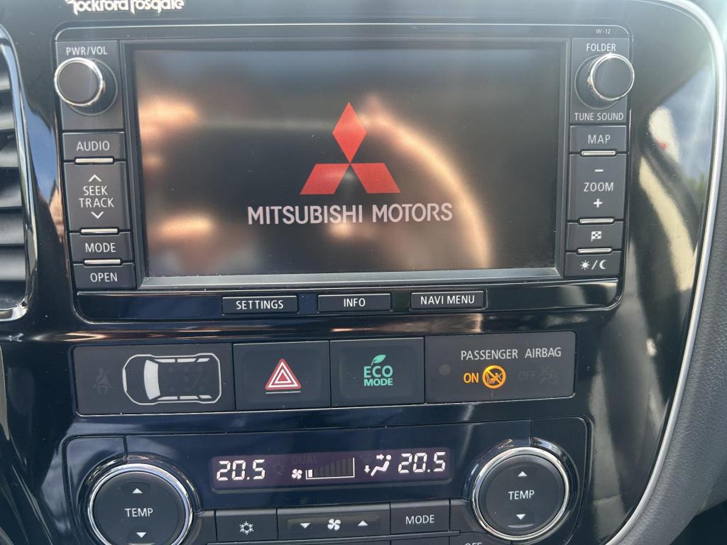 Mitsubishi Outlander 2.0 phev instyle