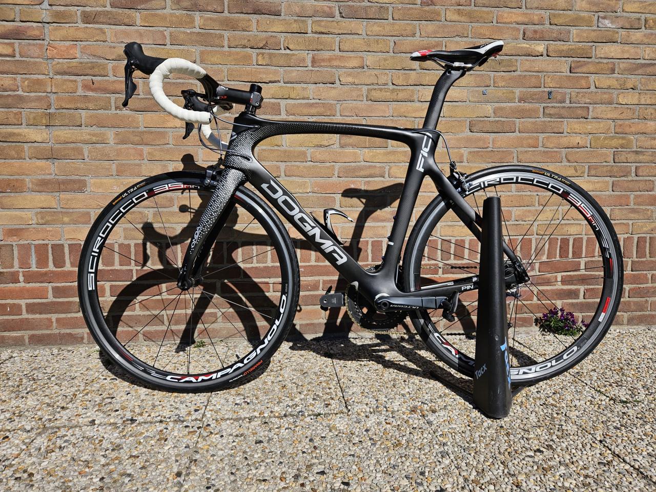 Pinarello Dogma F10 - Fullcarbon.