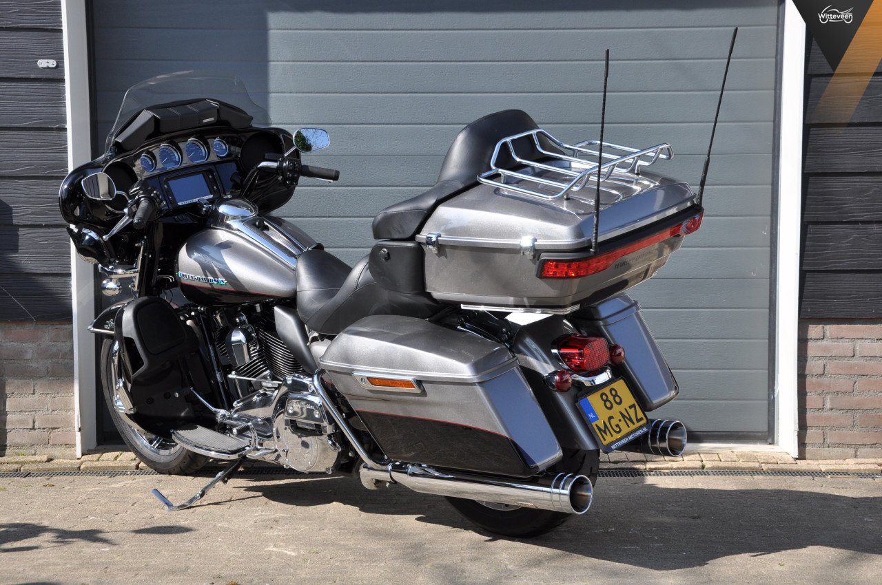 Harley Davidson FLHTK Electra Glide Ultra Limited 103 5HD 11400 km!