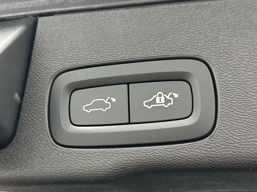 Volvo XC60 t6 398pk recharge plus dark| adap.cruise| 360camera| pano| awd