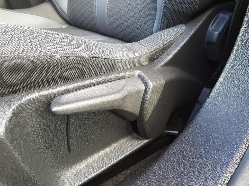 Peugeot 2008 allure 1.5 bluehdi 130pk automaat (eat8) apple carplay & andro