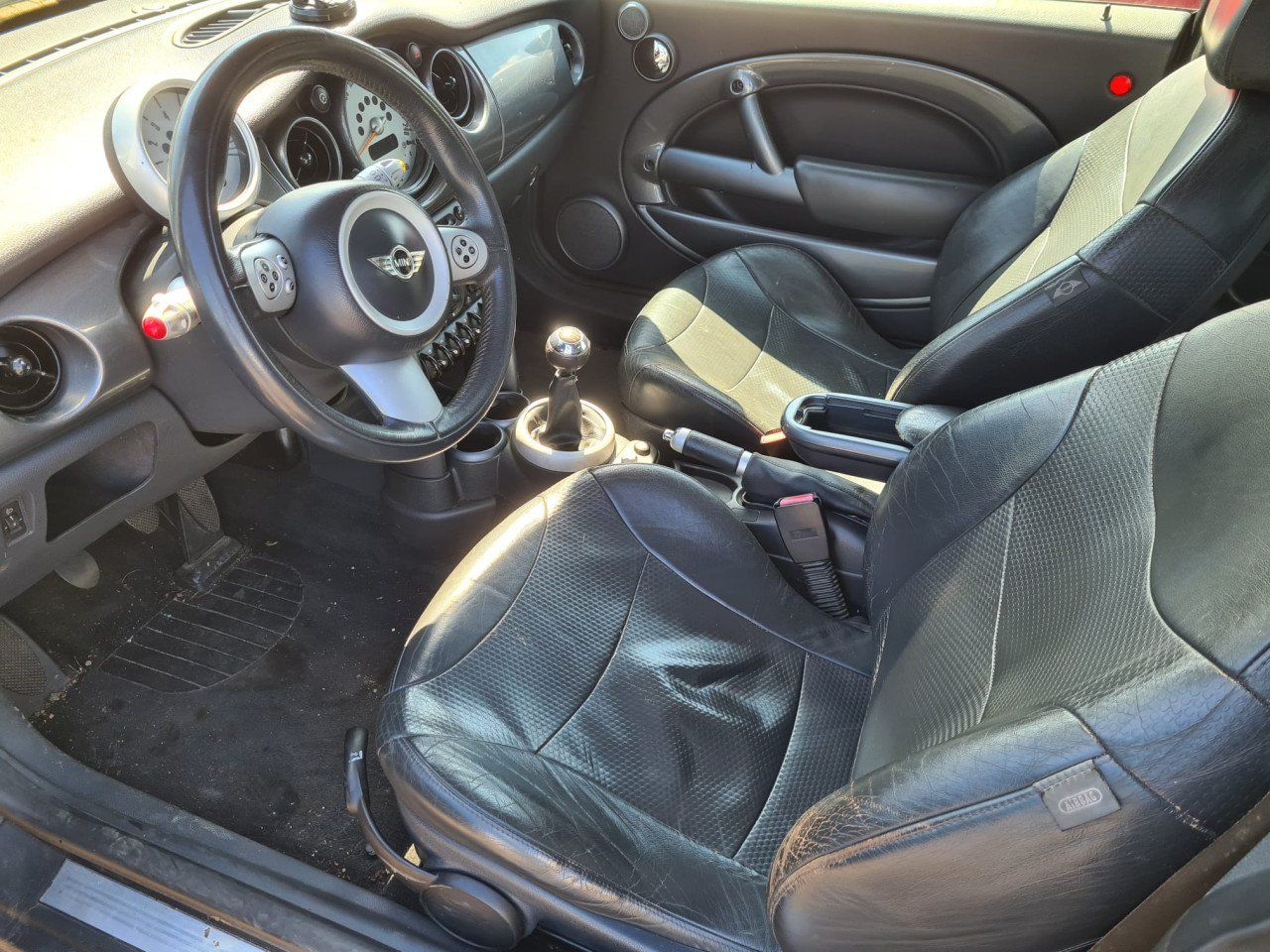 Mini Cooper 16-16V  Nieuwe apk