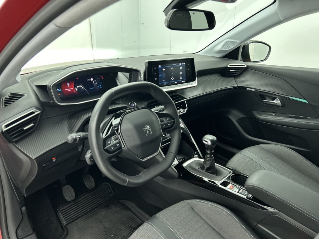Peugeot 208 100 pk allure pack | rijklaar | camera achter | keyless | 3d co