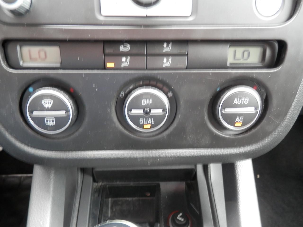 Auto Garant Biedt Aan: Volkswagen Golf Variant 1.4 TSI Trendline Business