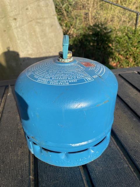 Omwisselbaar/navulbare Campingaz fles type 904 (45% gevuld)
