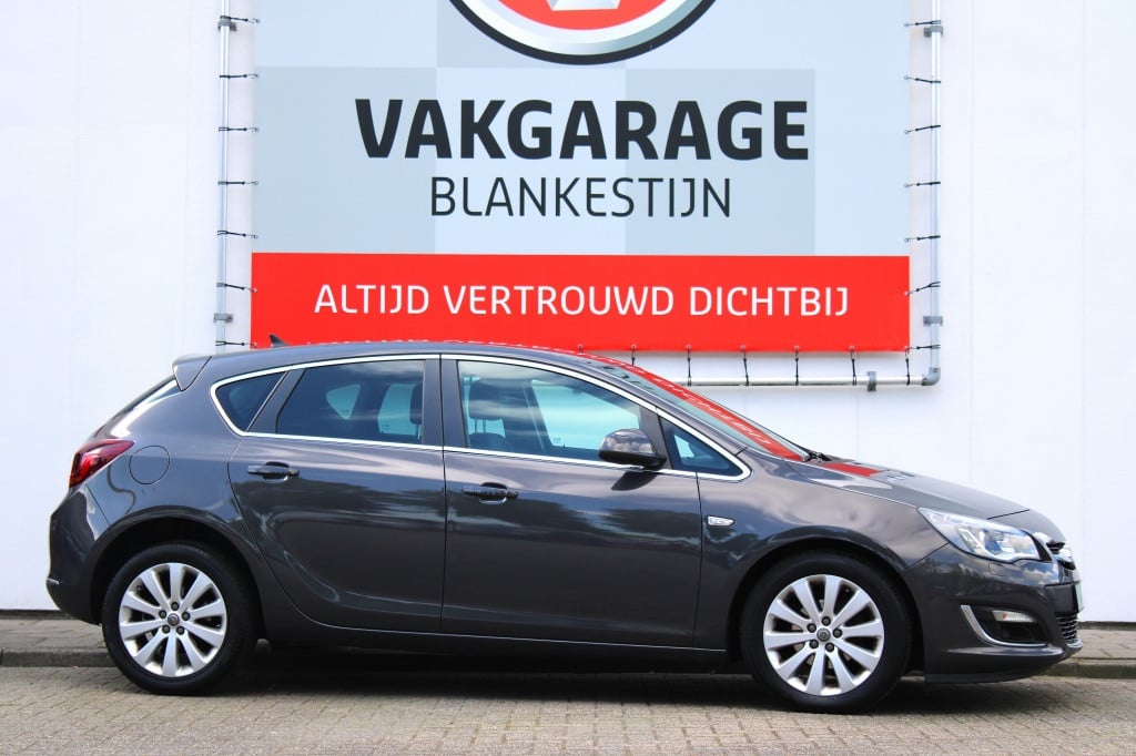 Opel Astra 1.4 turbo sport +
