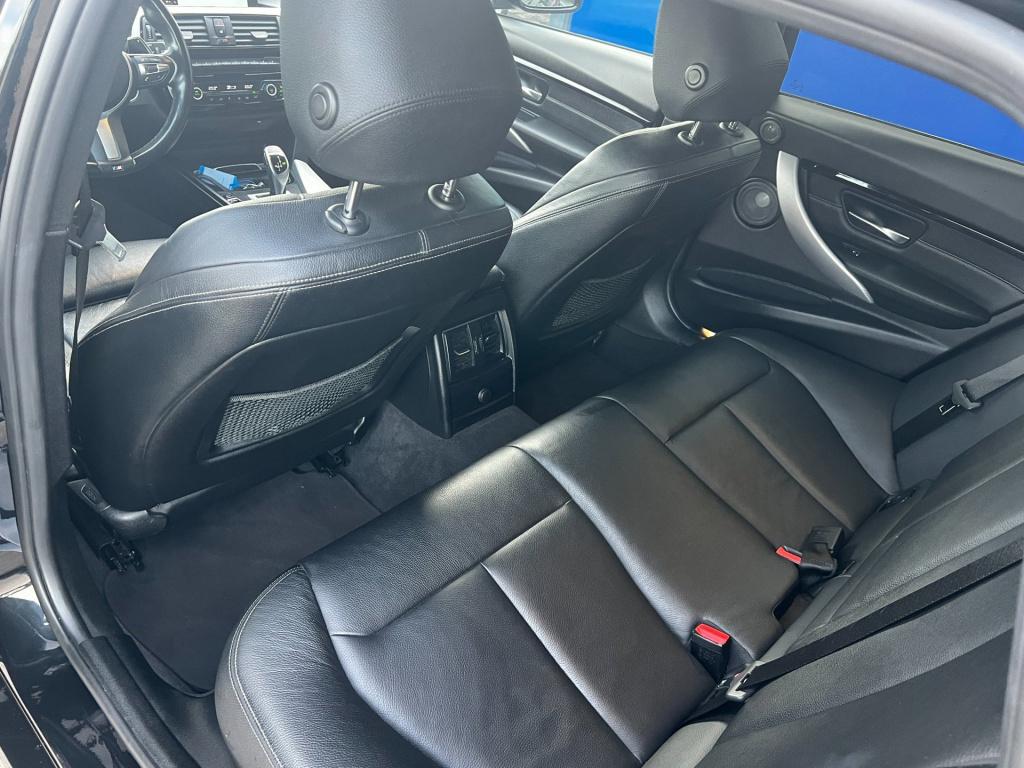 BMW 3-serie touring bmw 320i touring m sport automaat | pano | acc | leder 