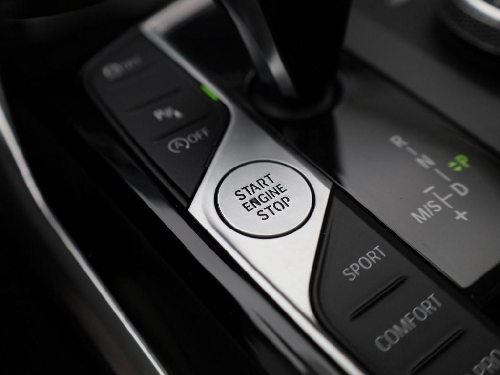 BMW 3-serie touring 318i sport line | automaat | apple carplay / android au