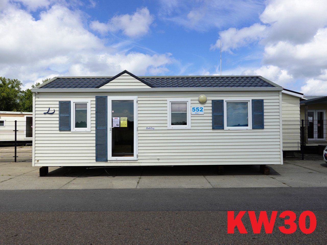 Diverse chalets met middenkamer, ook in partij leverbaar, 1, 2 of 3 slk