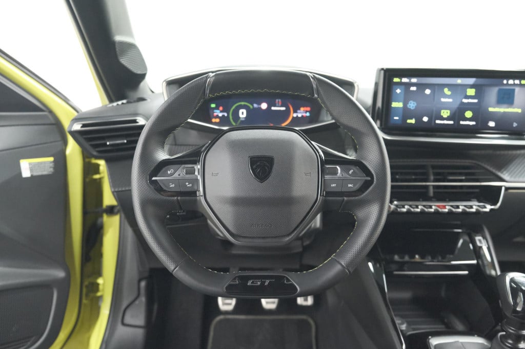Peugeot 208 puretech 100 gt | camera | apple carplay | parkeersensoren