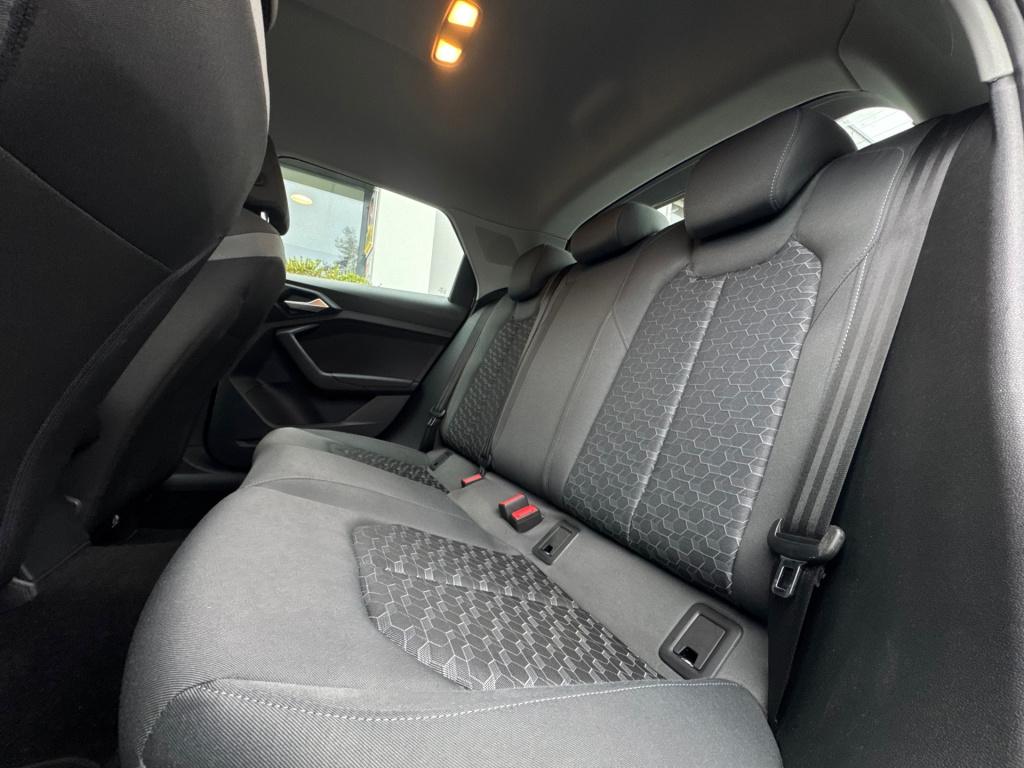 Audi A1 Sportback 35 tfsi 1.5 * 150pk! * navigatie * cruise control *stoelv