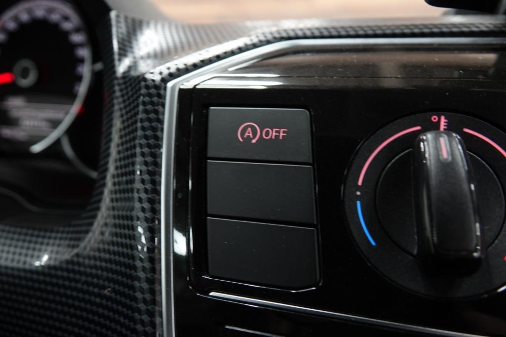 Volkswagen UP! 1.0 | bluetooth | lane assist | airco |