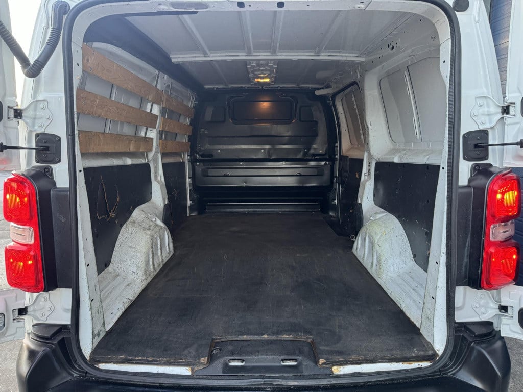 Opel Vivaro 1.5 cdti l2h1 edition airco / cruise controle / navi / l3h1 / e