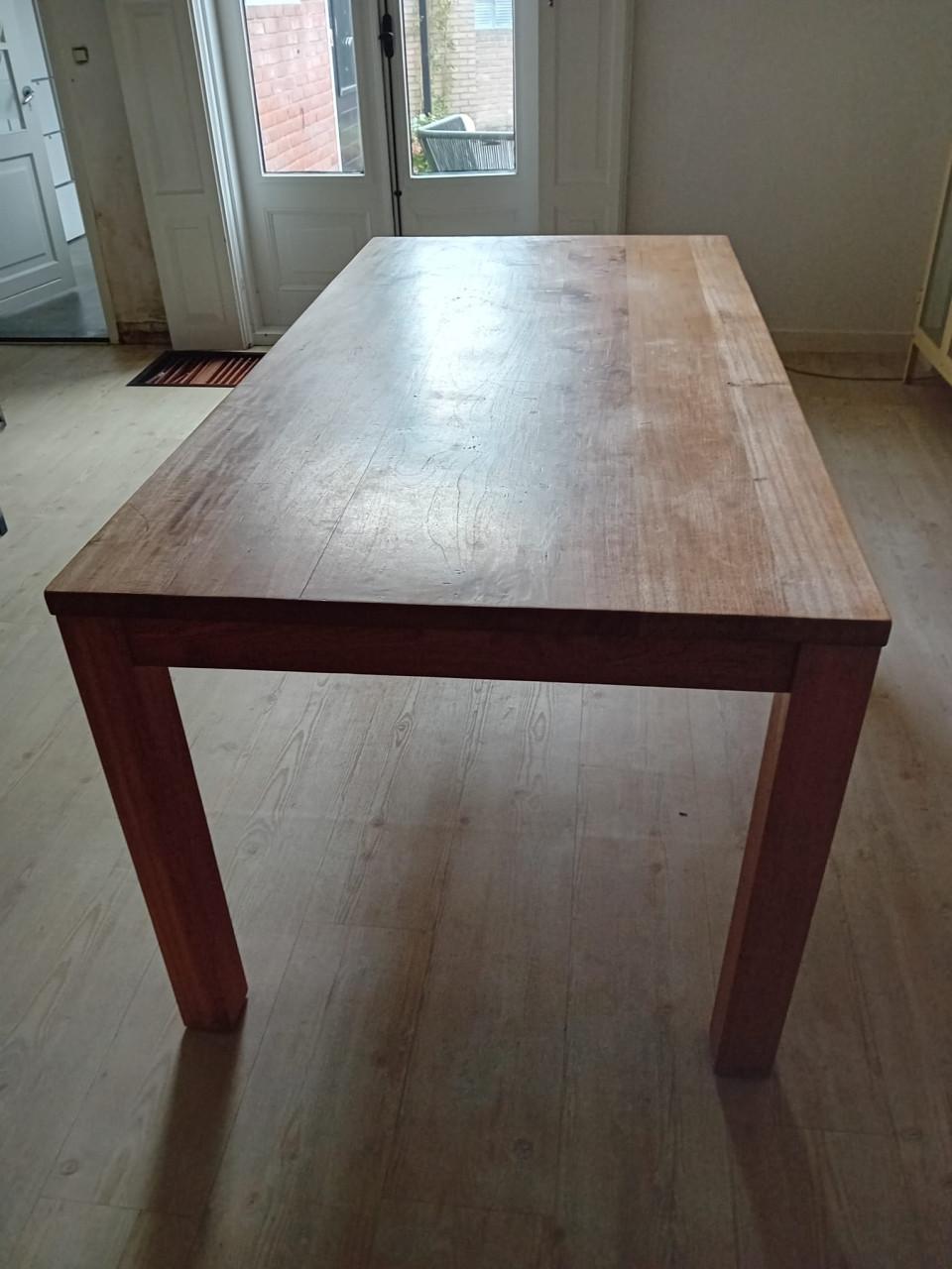 Teak houten tafel