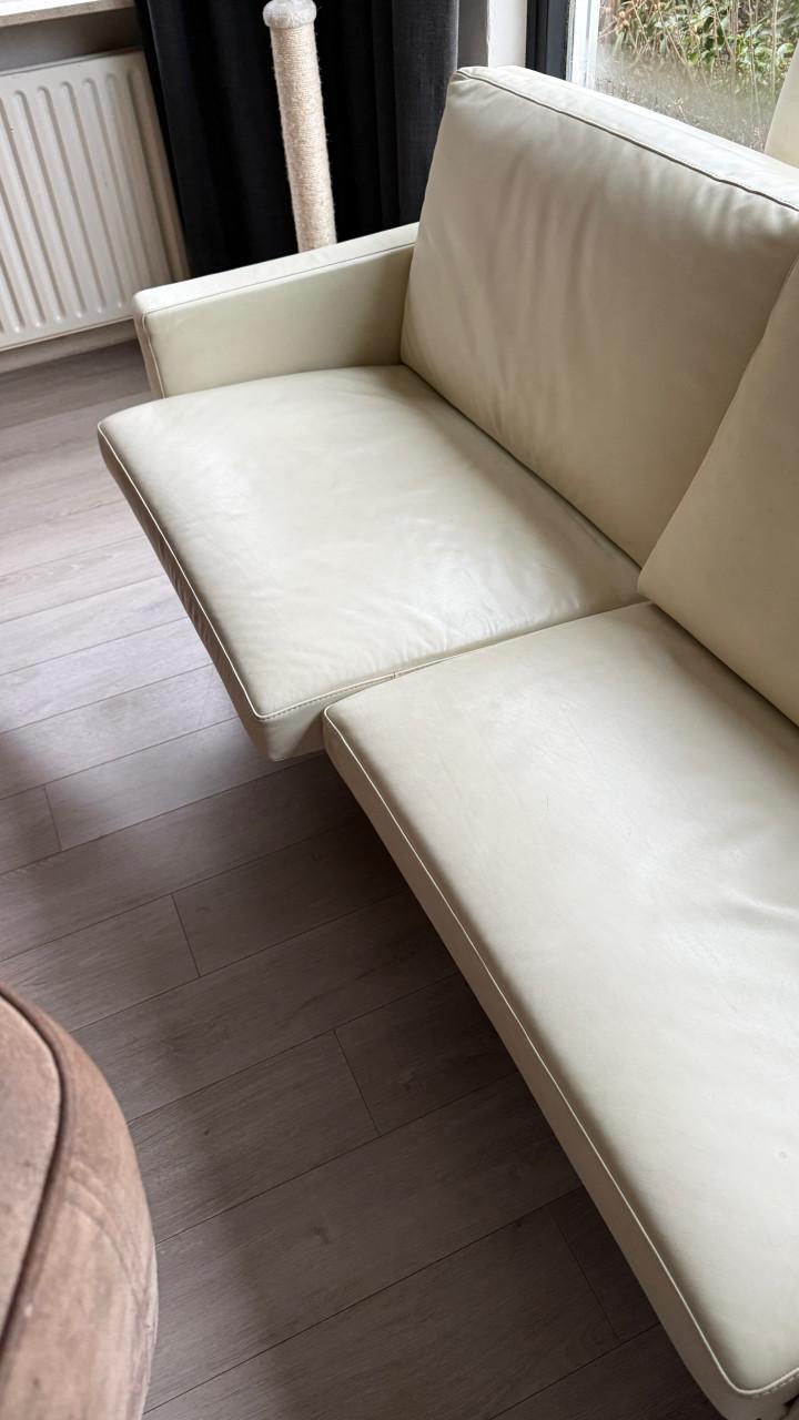 Witte lederen Leolux bank.
