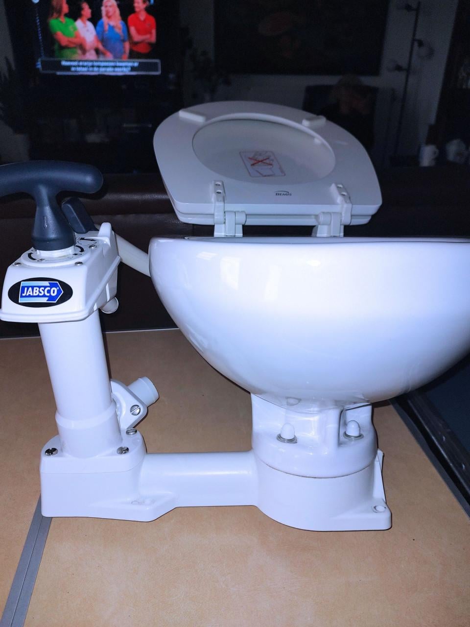 Te koop:  JABSCO Compact toiletpot