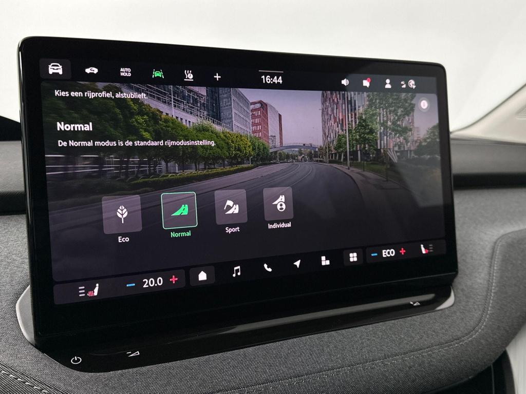 Skoda Enyaq Iv business edition elektromotor 210 kw / 286 pk suv