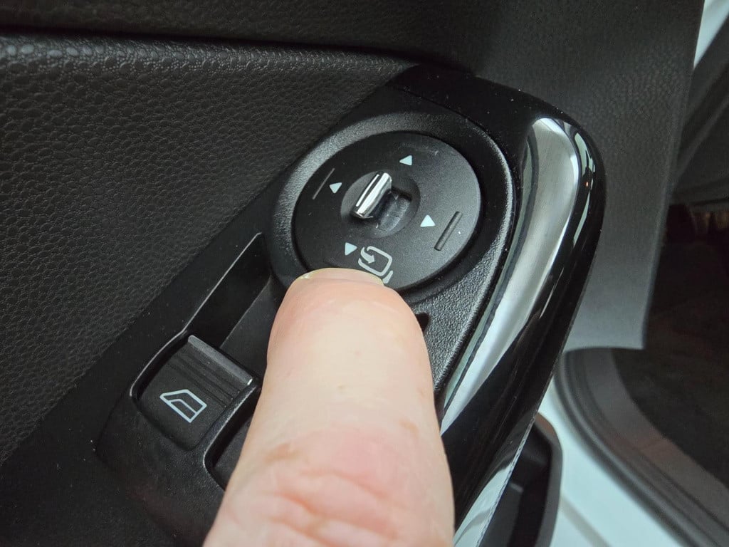 Ford Fiesta occasion 1.0 titanium luxe versie met cruisecontrol en sportvel