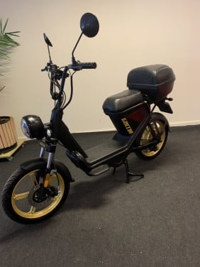 AGM GOCCIA GOLD EDITION NU 895,= RIJKLAAR