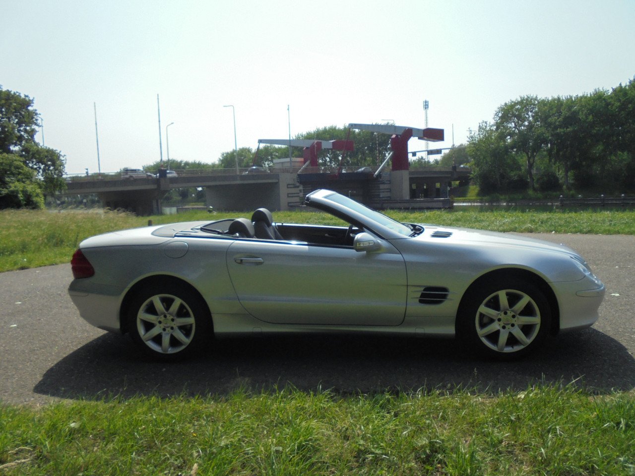 SL 500 in Nieuwstaat bouwjaar 2003 slechts 56.205!!! Kilometer op de teller