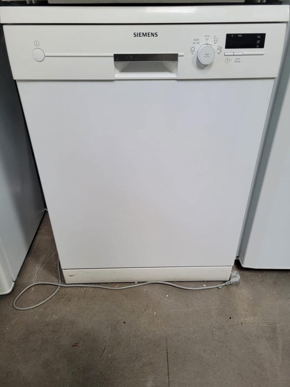 Siemens vrijstaand vaatwasser met besteklade 85 x 60 cm in nette staat