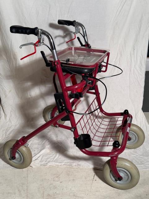 Rolator kleur donker rood.