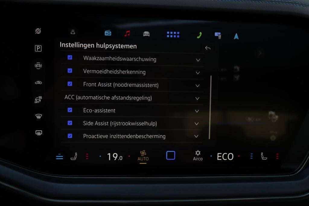 Volkswagen Touareg 3.0 tsi ehybrid 4motion r 462pk tiptronic | soh 97,8% |