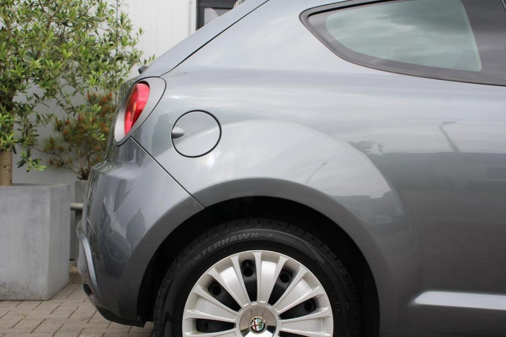 Alfa Romeo MiTo 1.4 progression - airco - led - 1e eigenaar - elektrische r