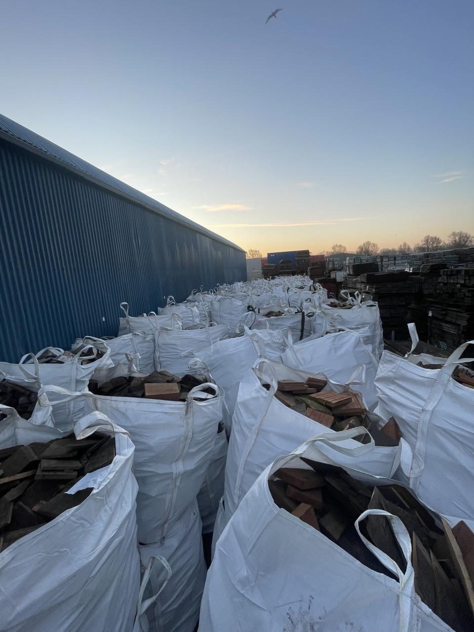 Resthout voor als kachelhout/haardhout