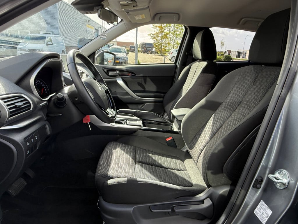 Mitsubishi Eclipse Cross 1.5 di-t pure