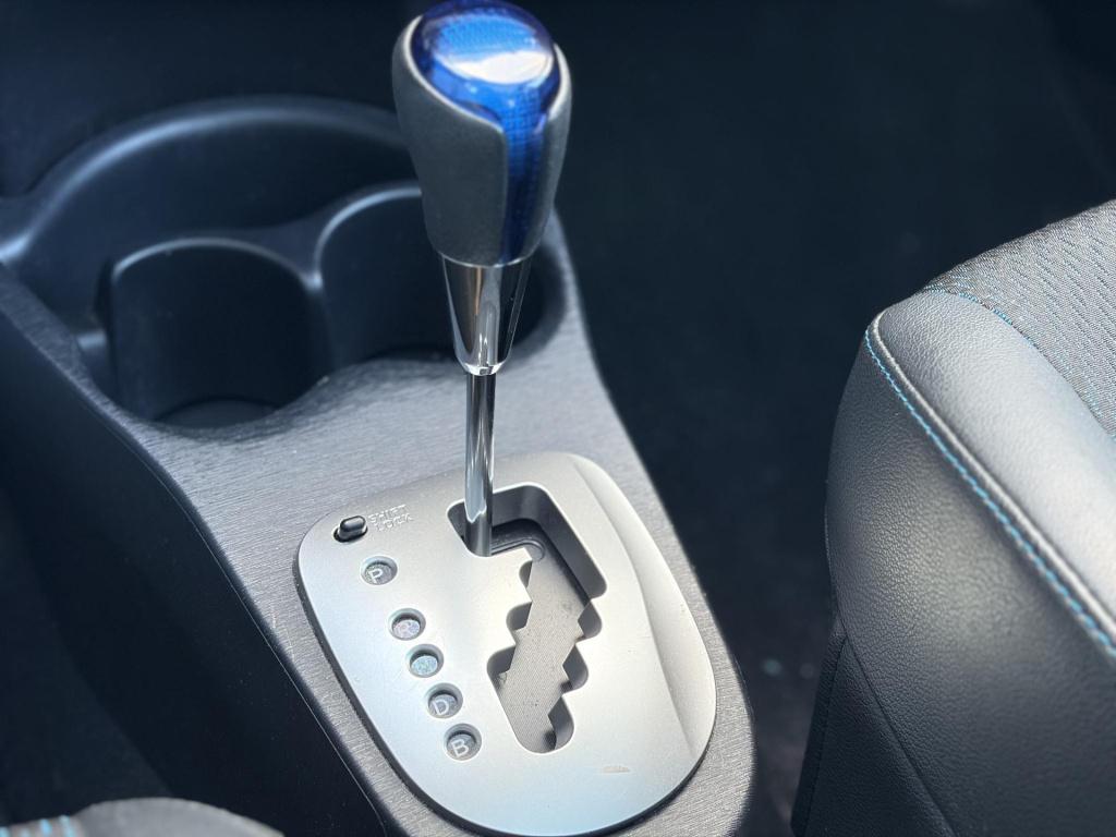 Toyota Yaris 1.5 full hybrid dynamic automaat, camera, panoramadak, navigat