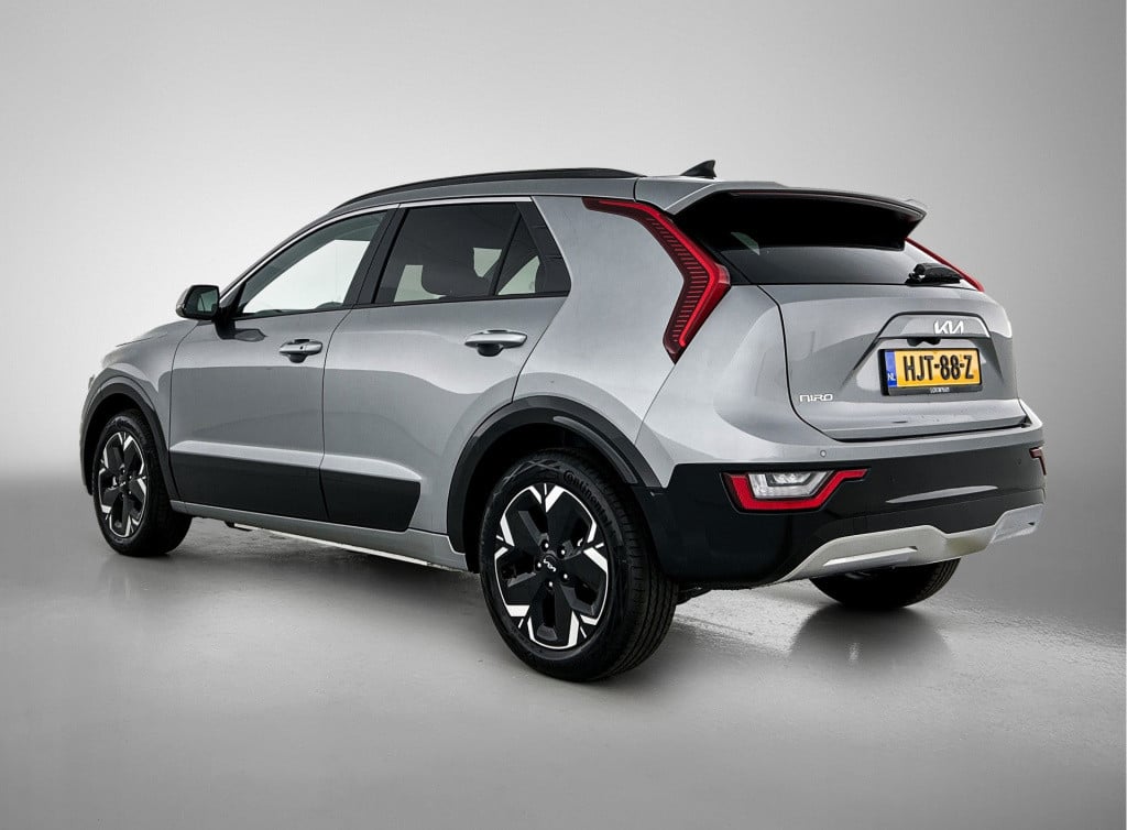 Kia Niro Ev air 64.8 kwh | company car | 10 jaar garantie | parkeercamera |