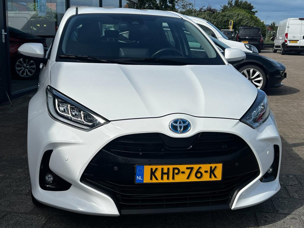 Toyota Yaris 1.5 hybrid dynamic line, camera, carplay, navi enz..