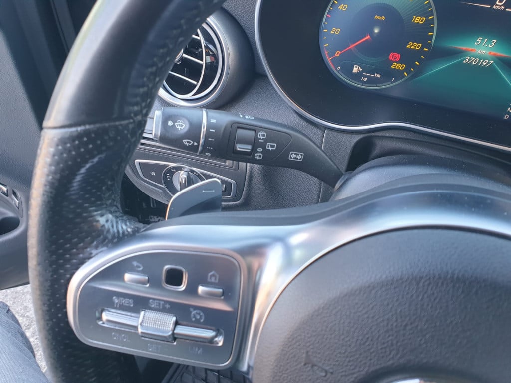 Mercedes-Benz Glc 220d 4matic amg-line -schade!-