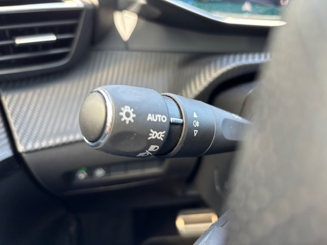 Peugeot 208 gt pack ev 50kwh 136pk 3-fase navigatie | apple carplay & andro