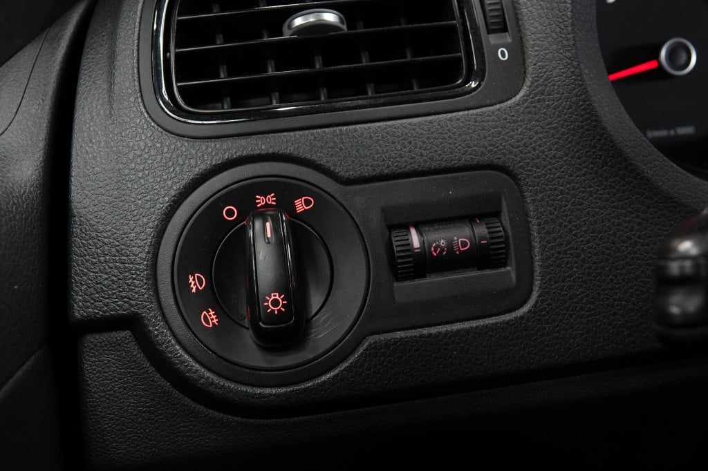 Volkswagen Polo 1.2-12v comfortline | cruise | pdc | airco |