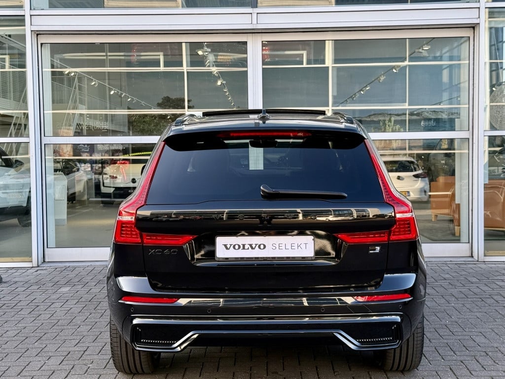 Volvo XC60 t6 398pk recharge black edition ultra dark full options !